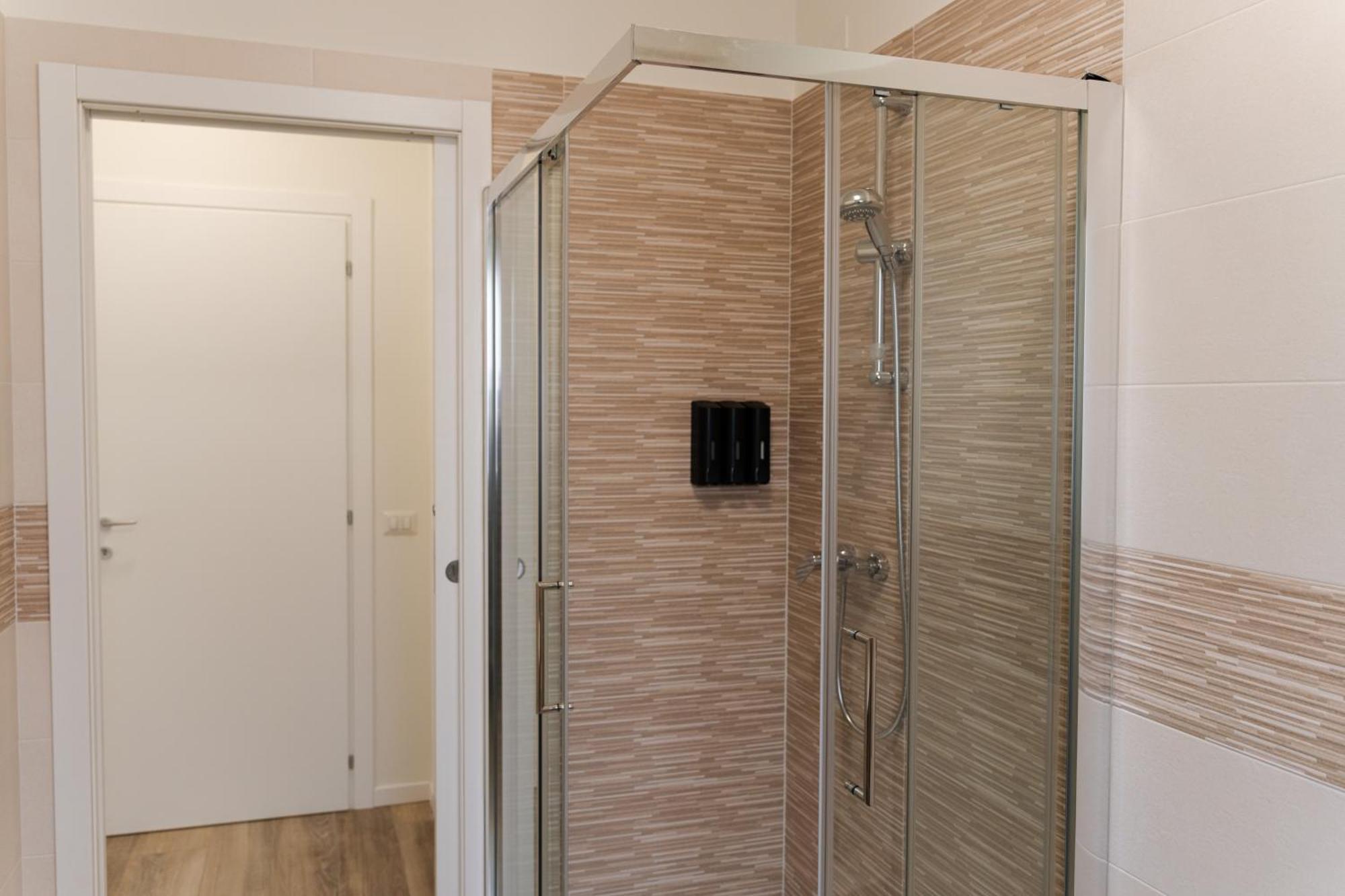 Comforthome Fiera Cornaredo Exteriér fotografie